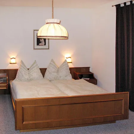 Haus Helga 200w *